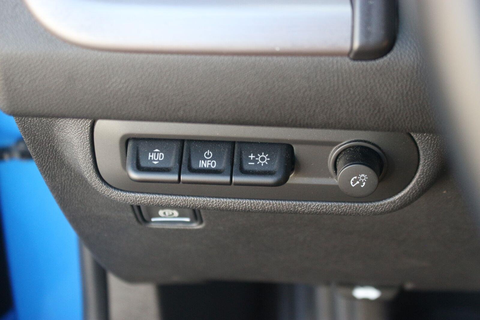 Used 2024 GMC Terrain AT4 w/ Infotainment Package II AWD/4WD image 33