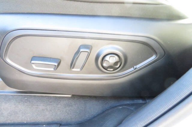 New 2026 Jeep Grand Cherokee Altitude AWD/4WD image 16