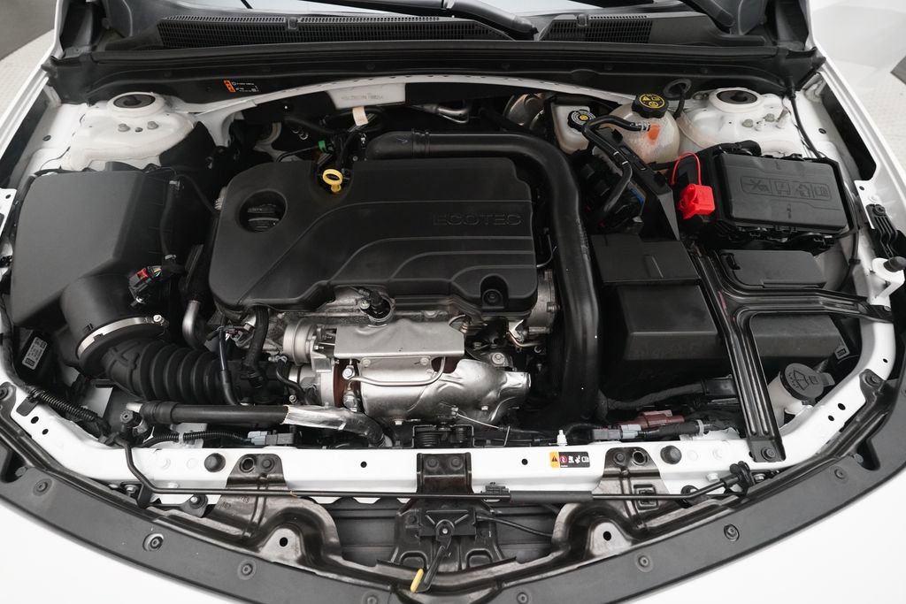 Certified 2022 Chevrolet Malibu LT image 3