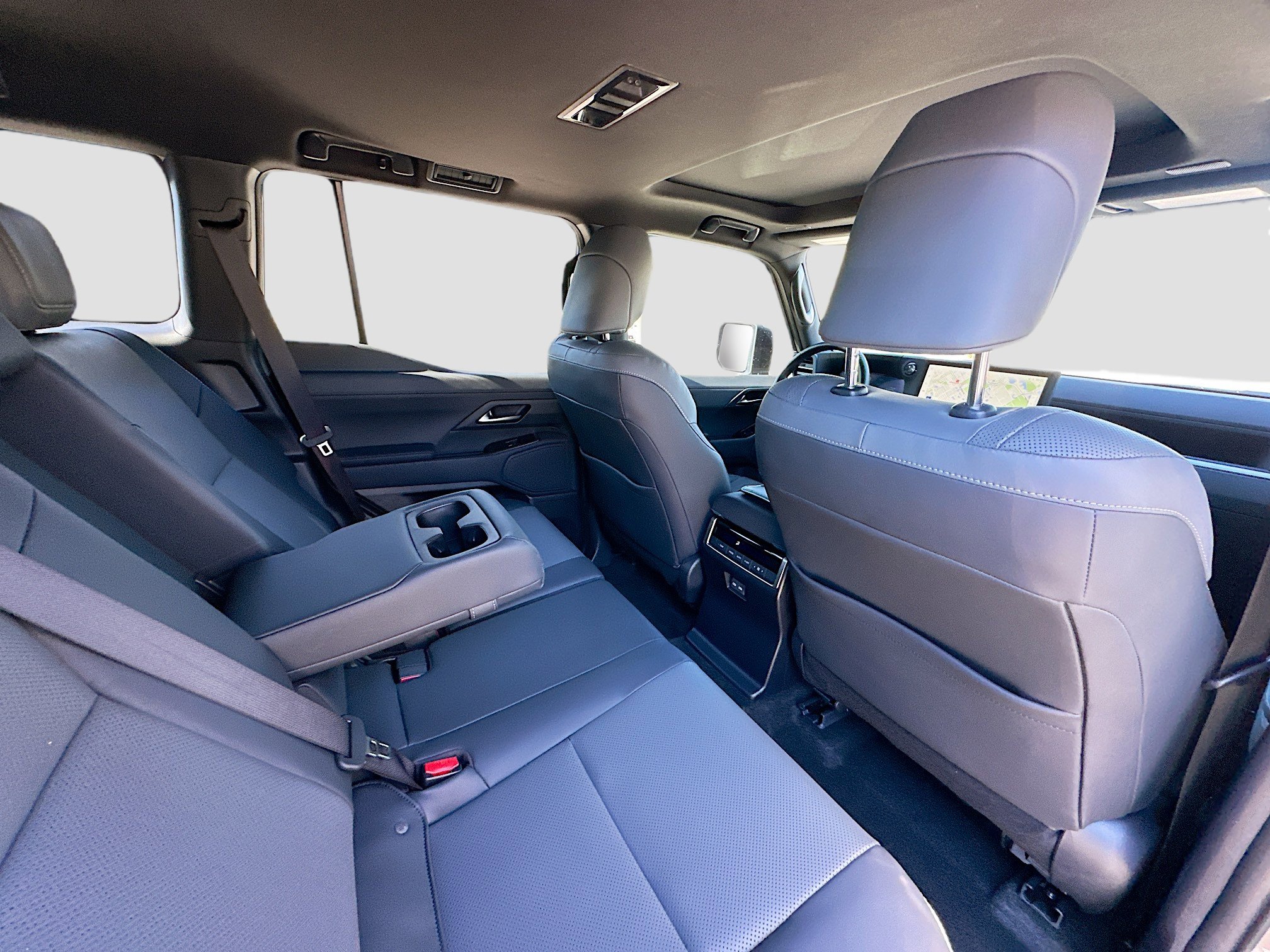 Used 2024 Lexus GX 550 w/ Cold Area Package image 31