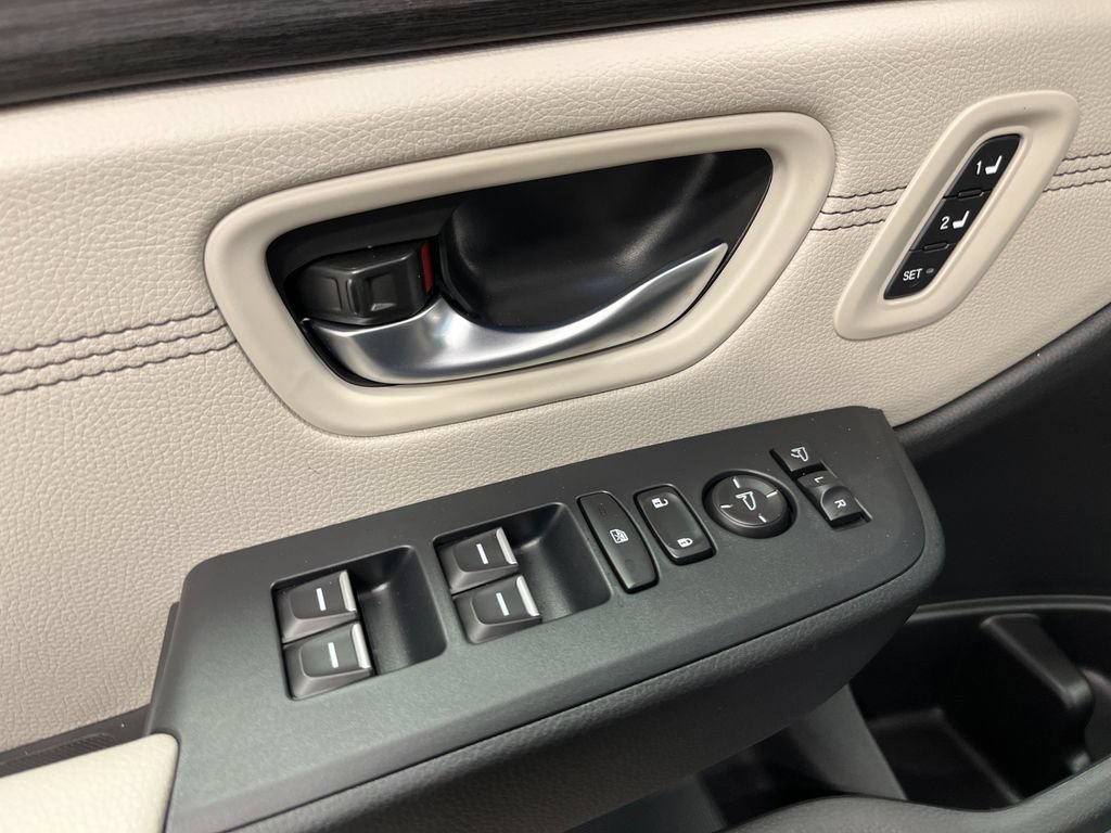 New 2026 Honda Pilot Touring image 15