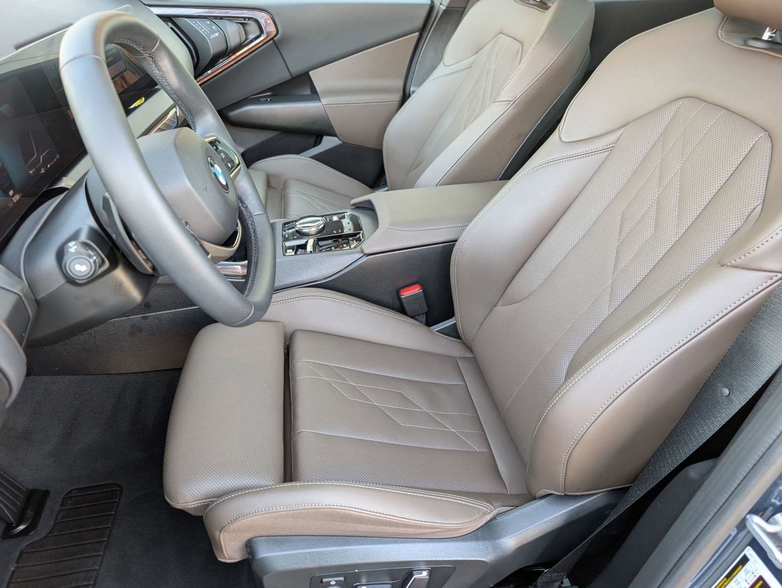 Used 2025 BMW X3 xDrive30i w/ Convenience Package image 5