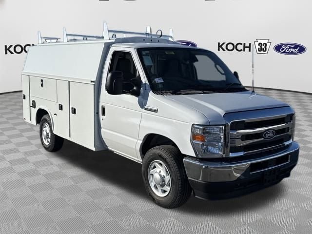 New 2026 Ford E-350 and Econoline 350 Super Duty w/ Power Equipment Group image 8