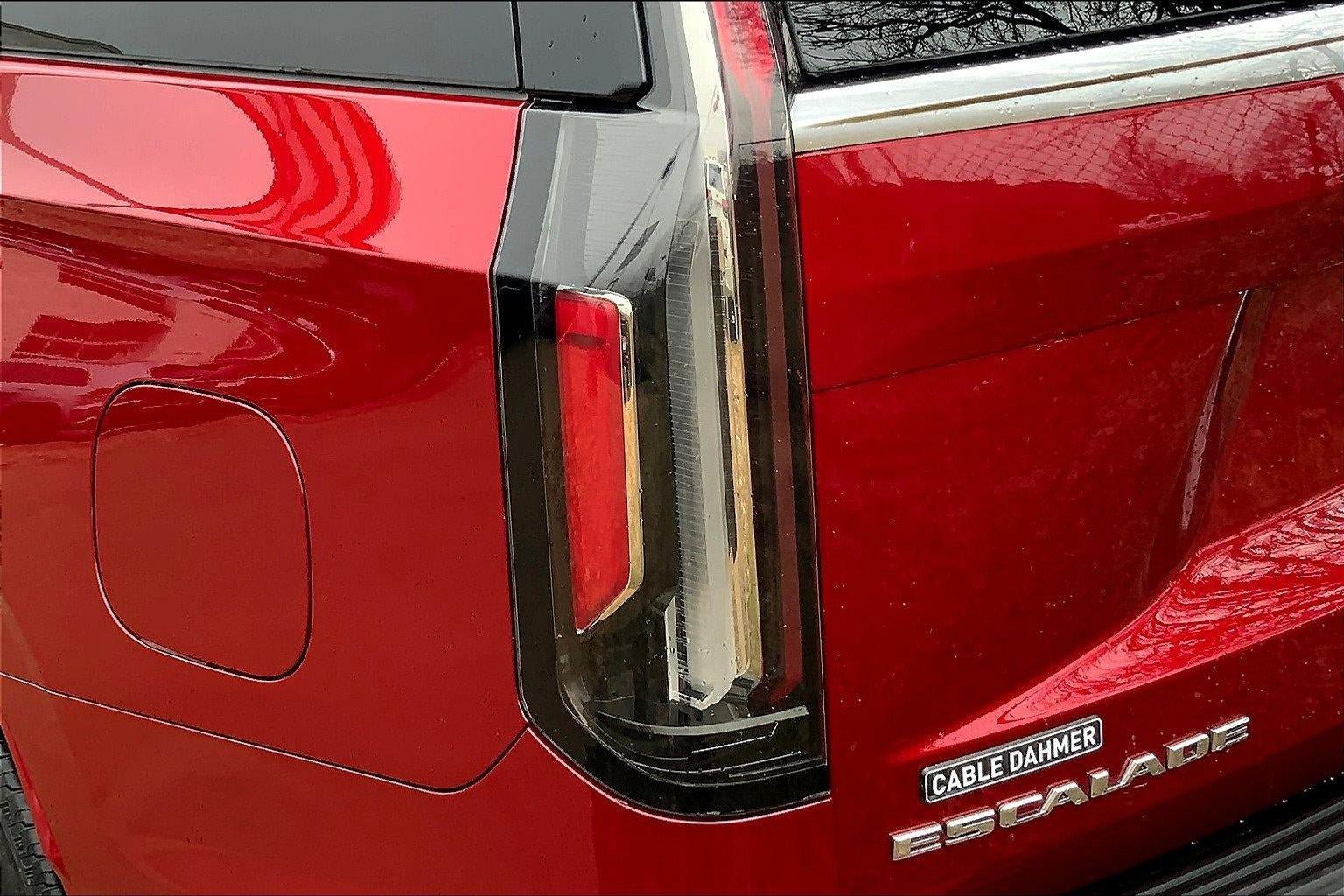 Used 2021 Cadillac Escalade Premium Luxury Platinum w/ Heavy-Duty Trailer Package AWD/4WD image 29