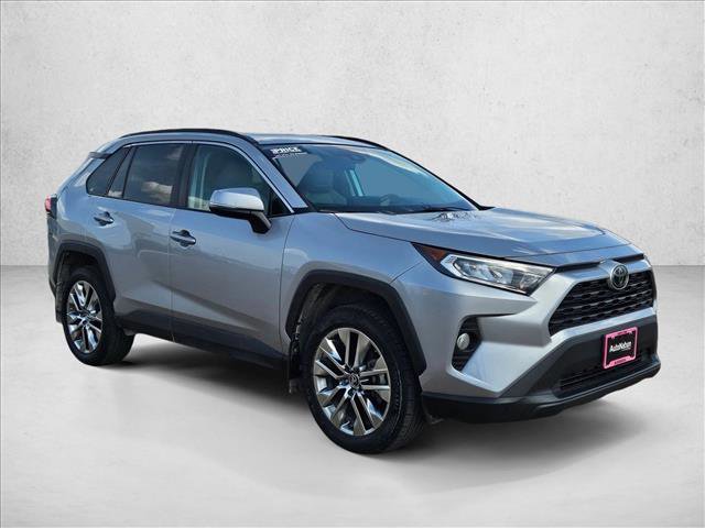 Used 2019 Toyota RAV4 XLE Premium image 3