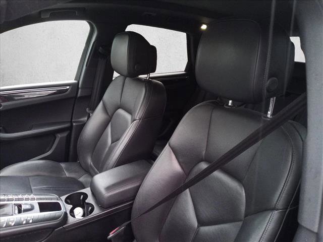 Used 2017 Porsche Macan AWD/4WD image 10