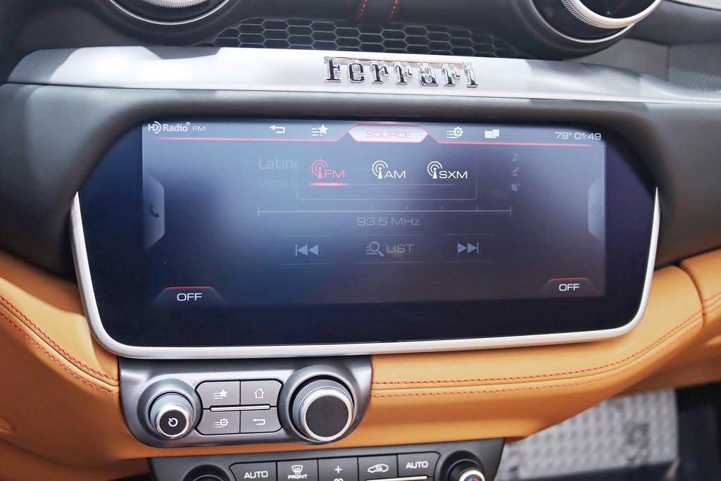 Used 2020 Ferrari Portofino RWD image 25