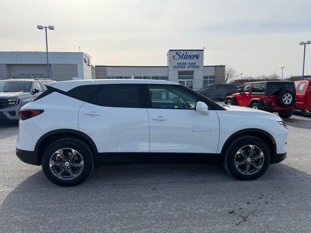 Used 2024 Chevrolet Blazer LT w/ Driver Confidence Package image 3