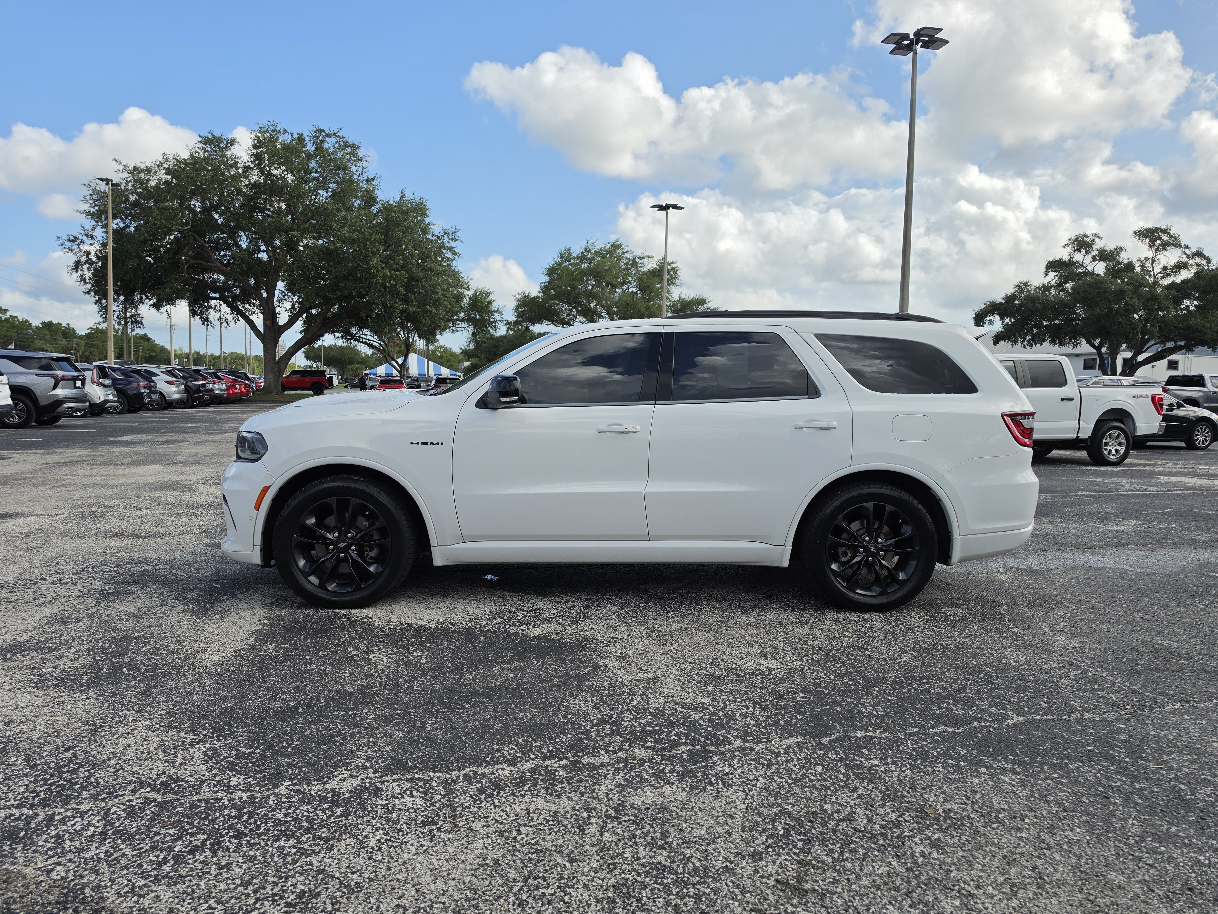 Used 2023 Dodge Durango R/T RWD image 9