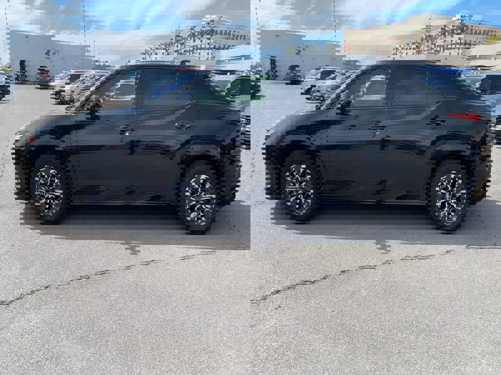 Used 2023 Lexus RZ 450e Premium w/ Technology Package image 9