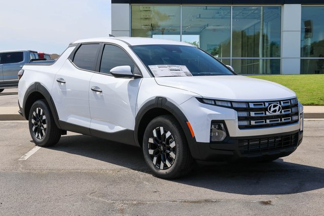 New 2026 Hyundai Santa Cruz SE FWD image 1