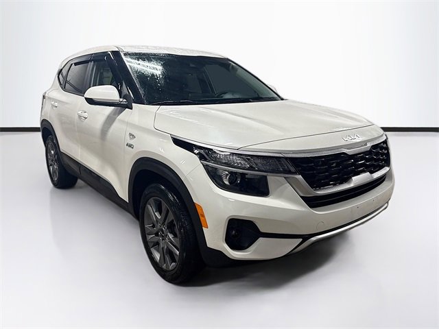 Used 2023 Kia Seltos LX video 1