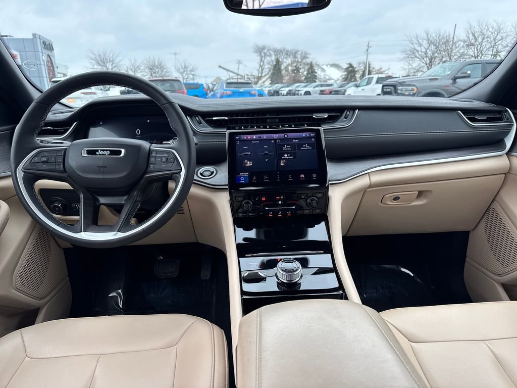 Certified 2023 Jeep Grand Cherokee L Limited image 15