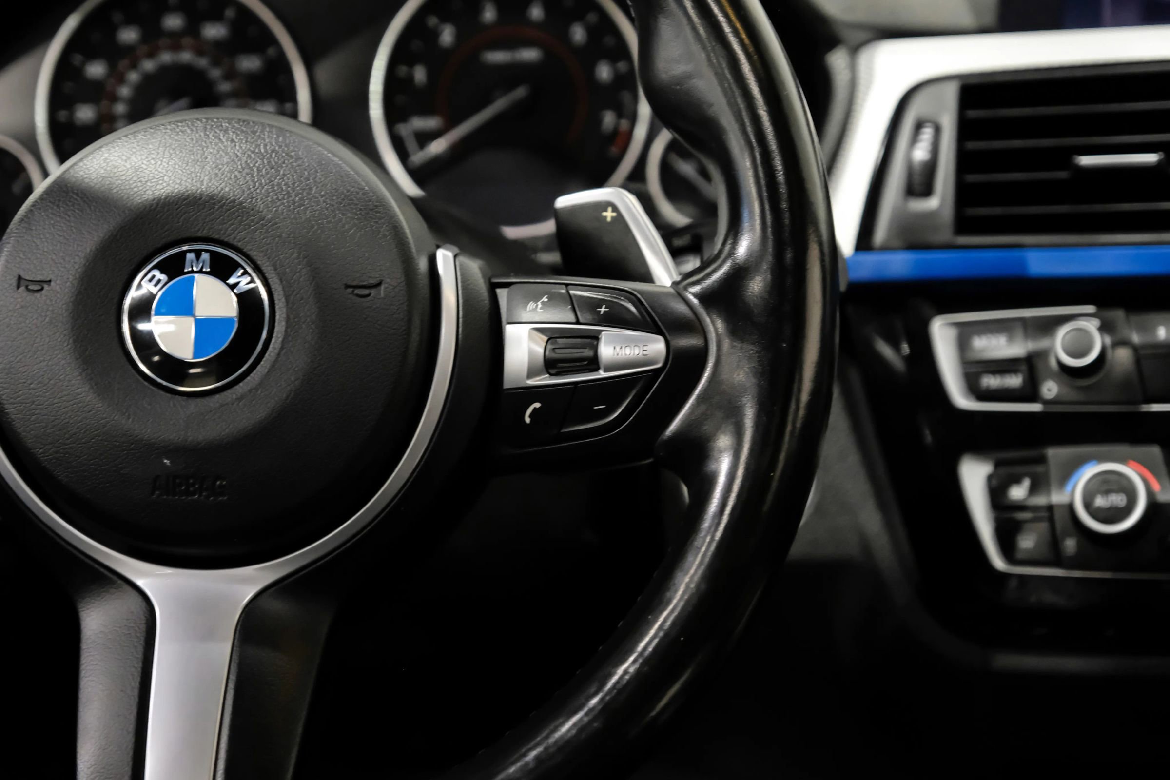 Used 2018 BMW 340i Sedan RWD image 18