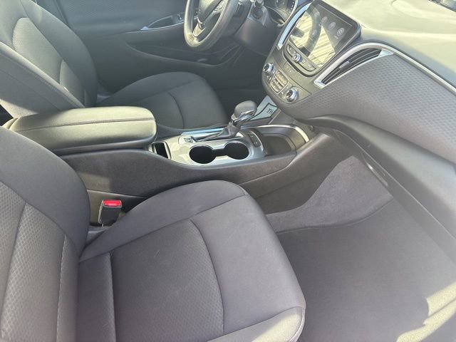 Used 2024 Chevrolet Malibu LT image 38