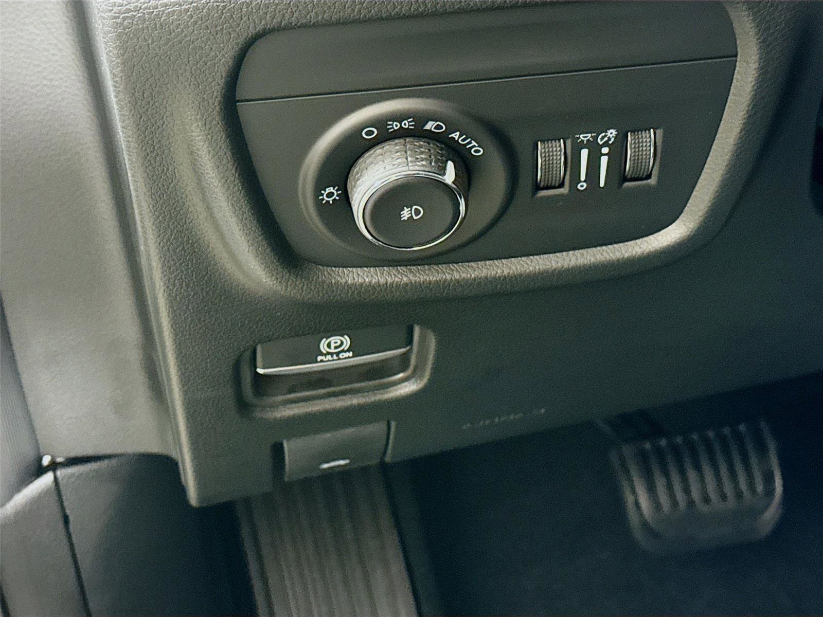 New 2026 Jeep Grand Cherokee Limited Reserve image 5