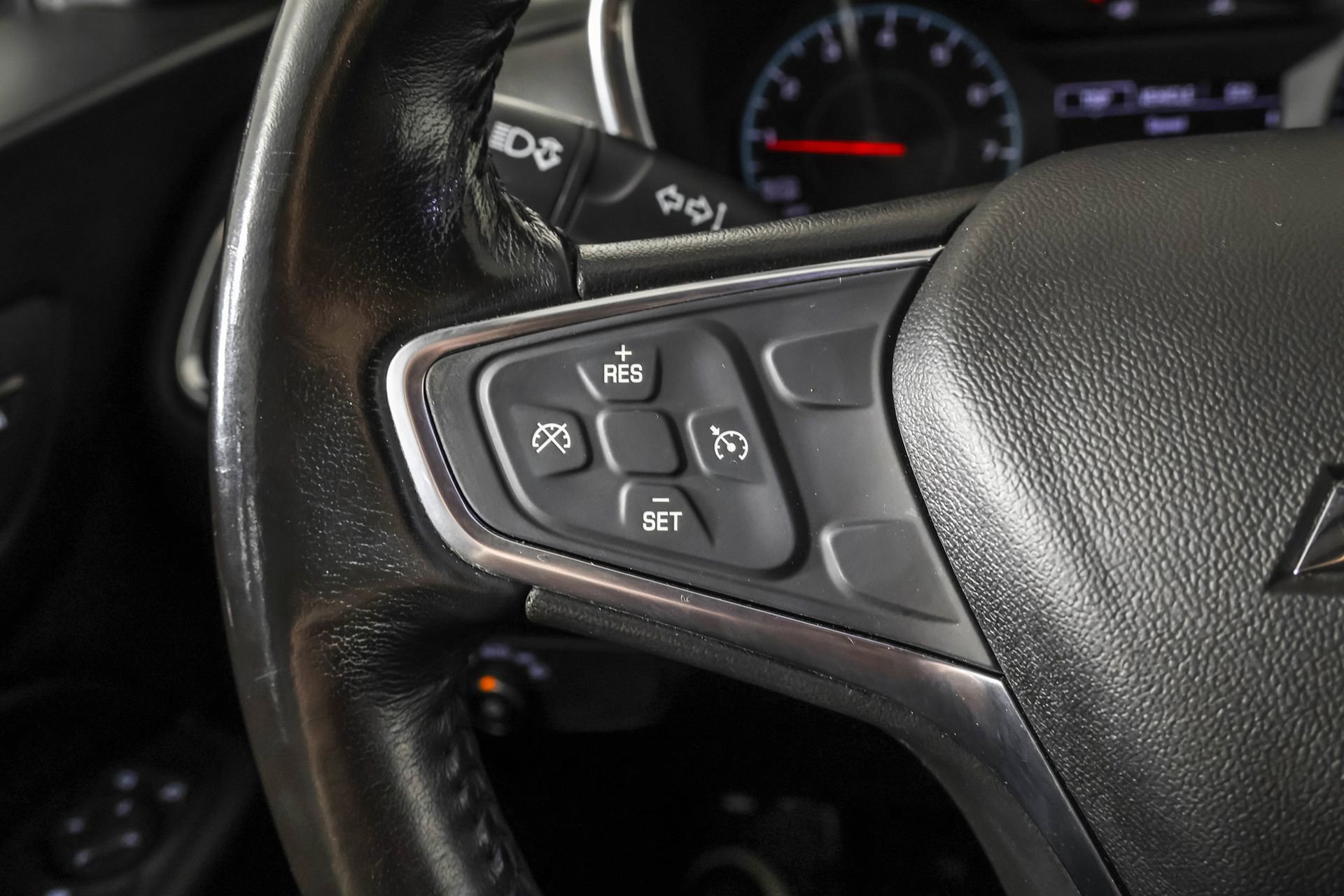 Used 2018 Chevrolet Equinox LT image 29