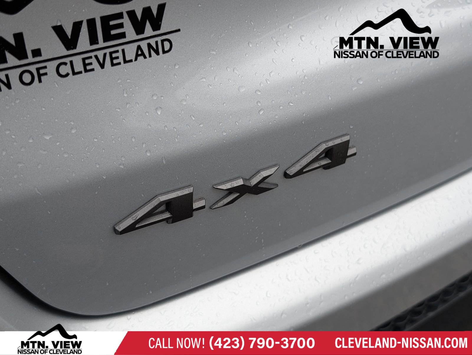 Used 2024 Jeep Compass Trailhawk image 9
