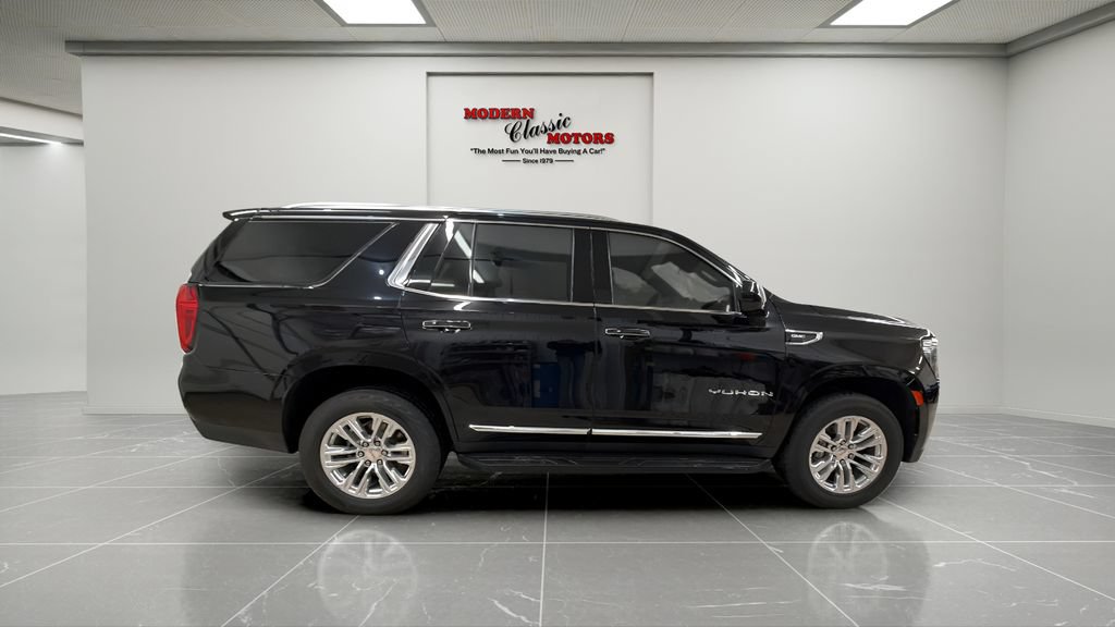Used 2024 GMC Yukon SLT AWD/4WD image 8