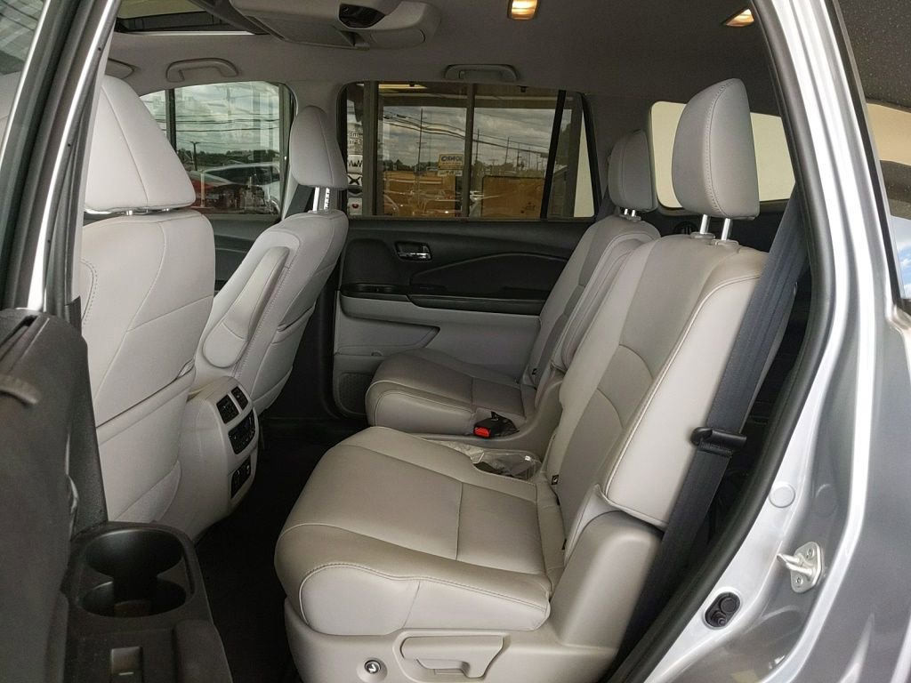 Used 2021 Honda Pilot Touring image 15