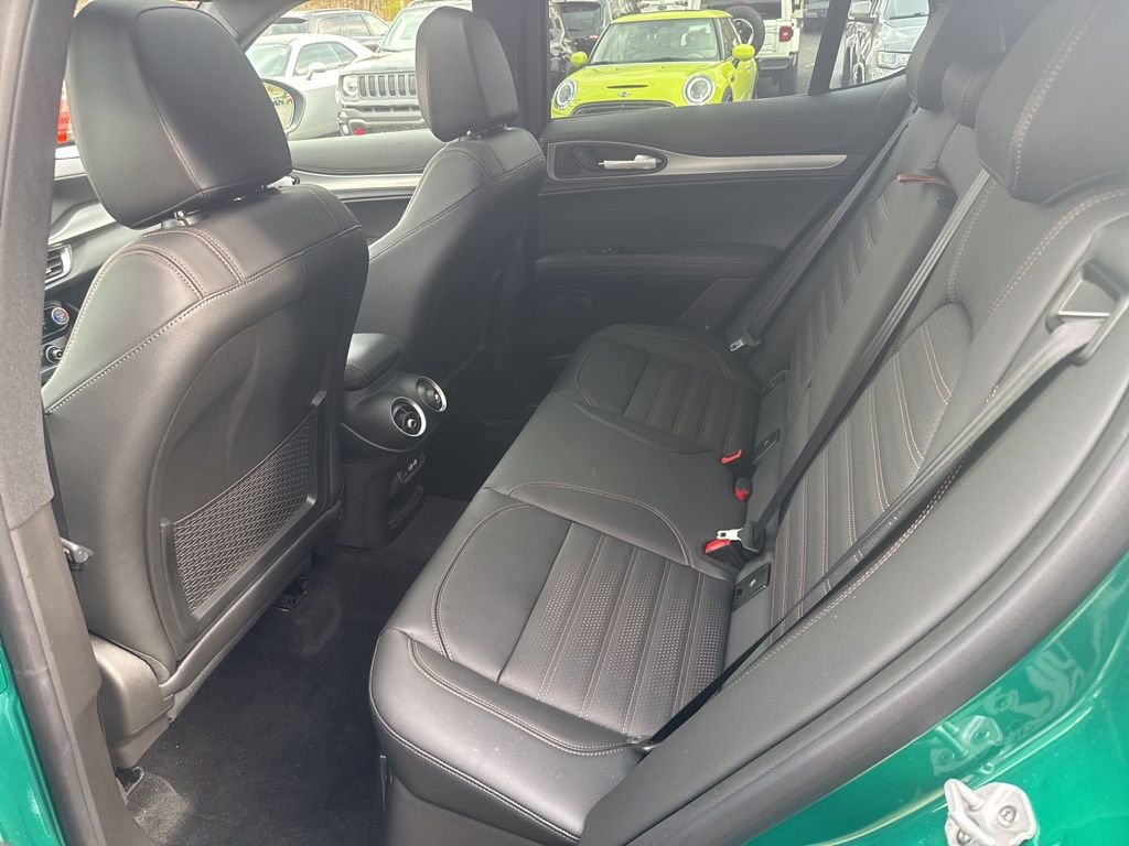 New 2025 Alfa Romeo Stelvio Sprint image 17