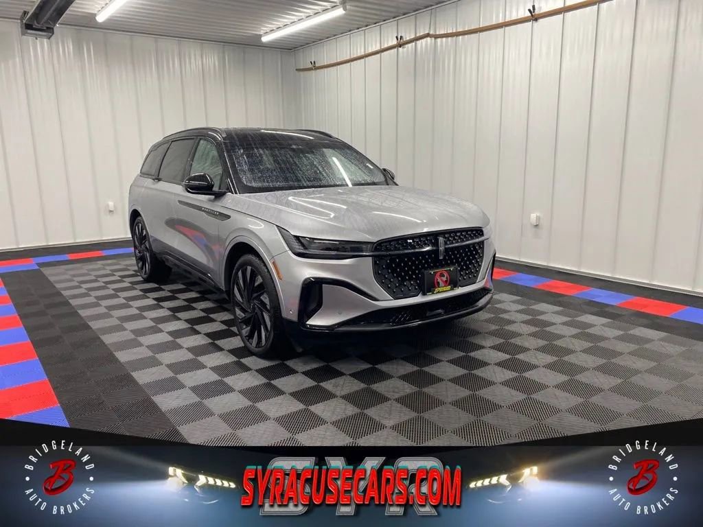 Used 2024 Lincoln Nautilus Reserve w/ Equipment Group 202A