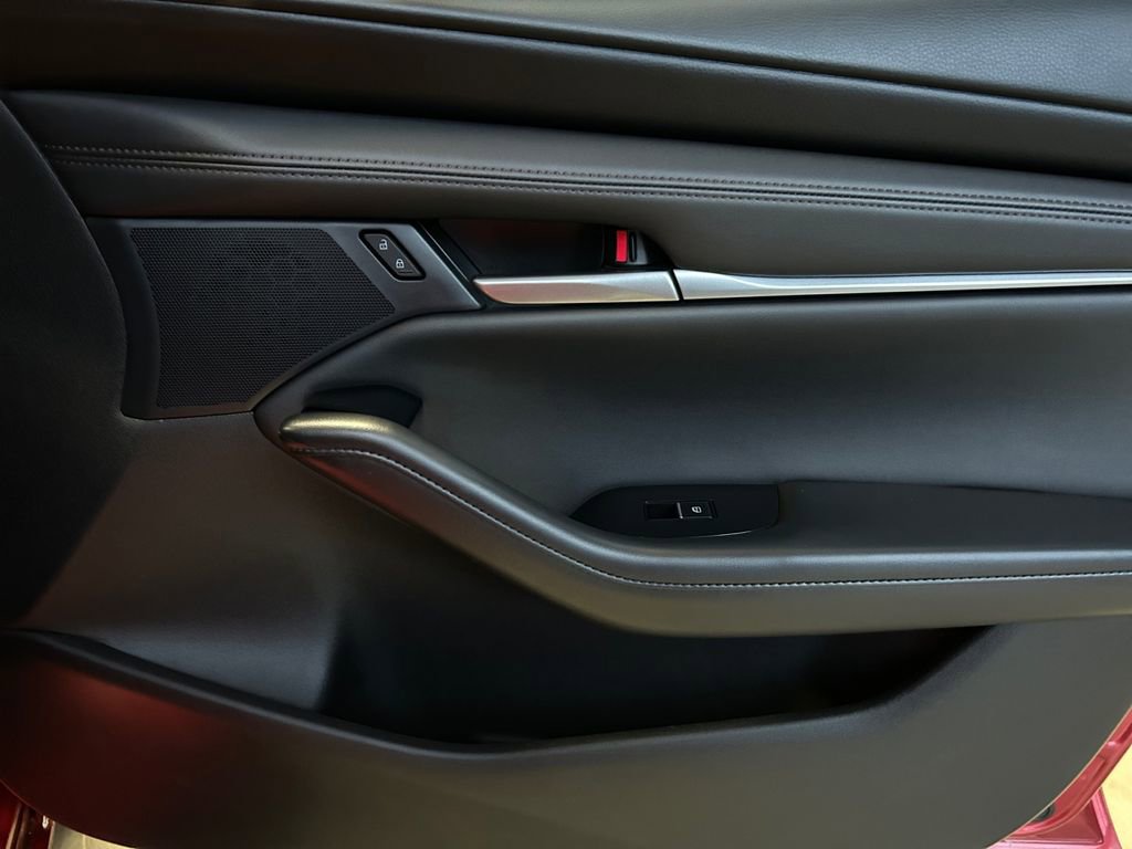 Used 2024 MAZDA MAZDA3 s image 26