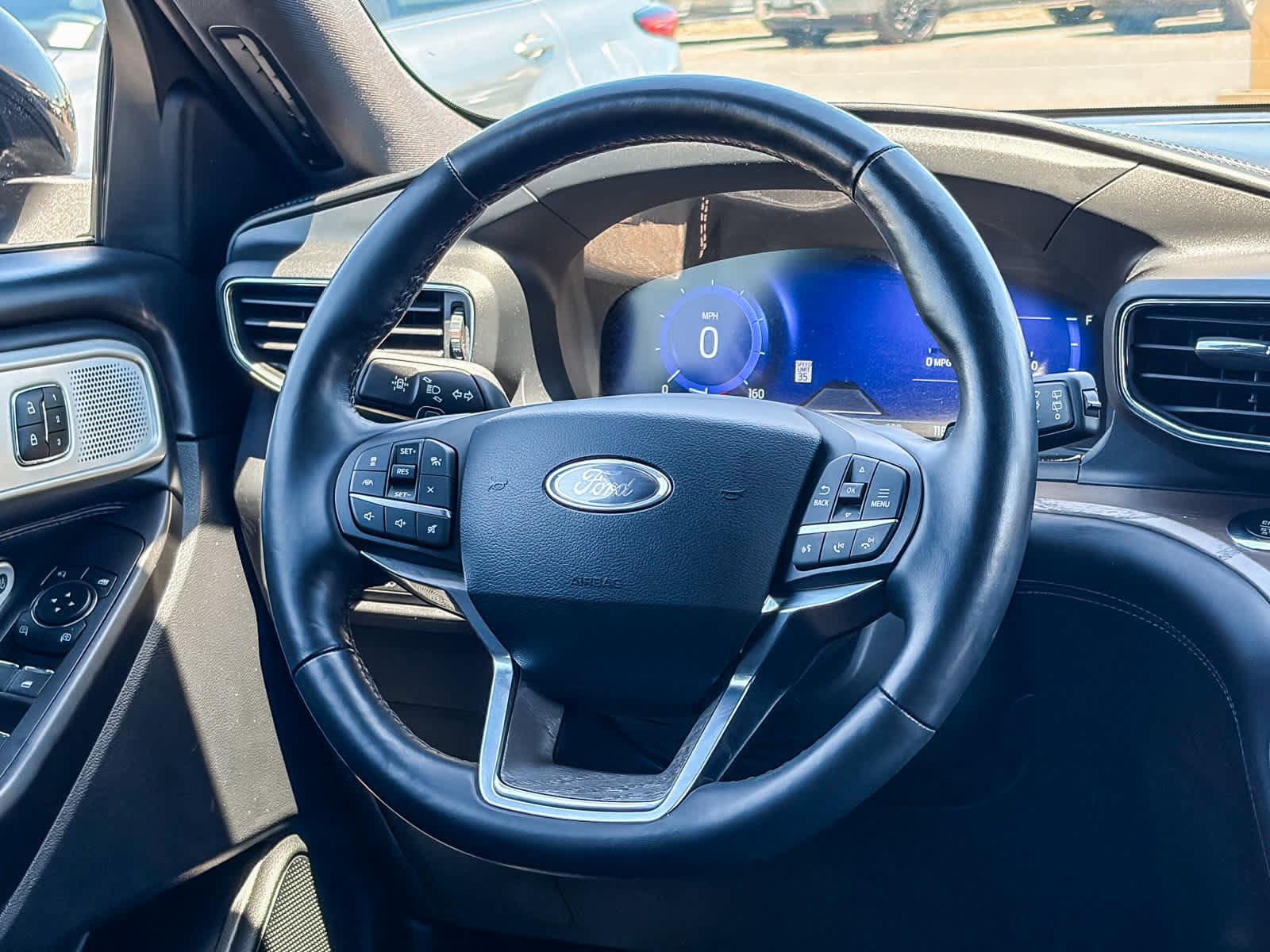 Used 2020 Ford Explorer Platinum AWD/4WD image 14