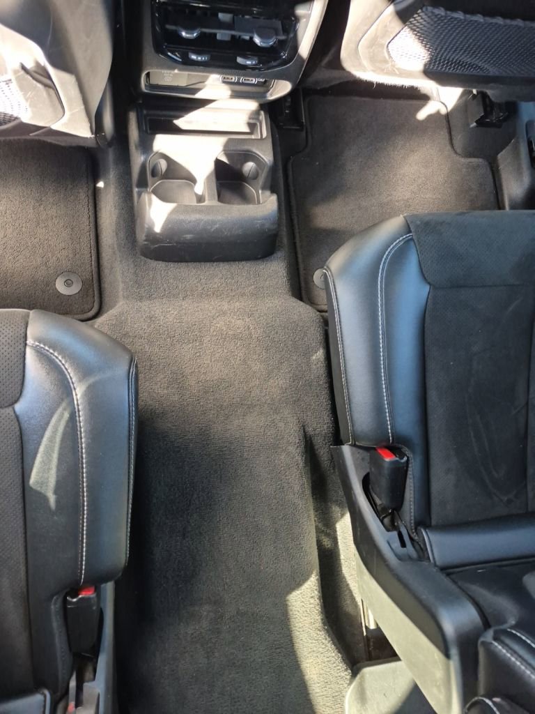 Used 2023 Jeep Grand Cherokee L Altitude AWD/4WD image 54