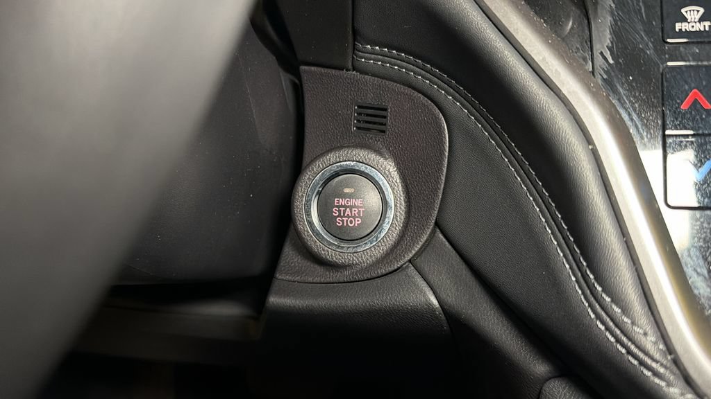 Used 2023 Subaru Outback Limited AWD/4WD image 32