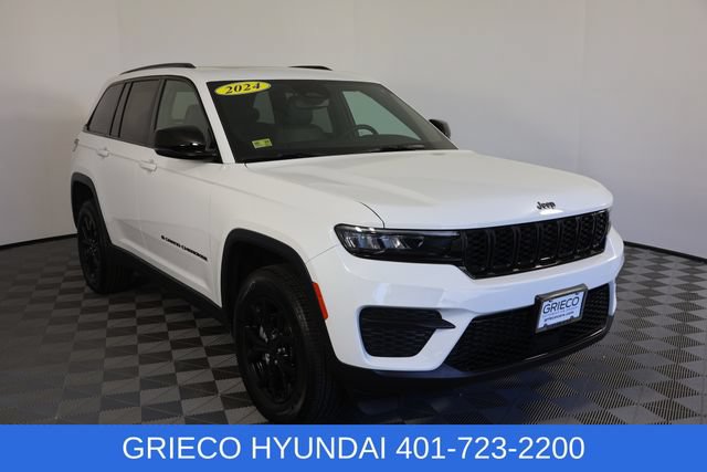 Used 2024 Jeep Grand Cherokee Altitude