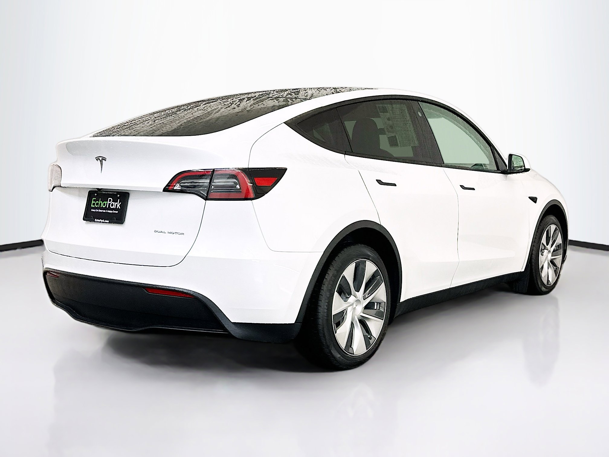 Used 2023 Tesla Model Y Long Range AWD/4WD image 9