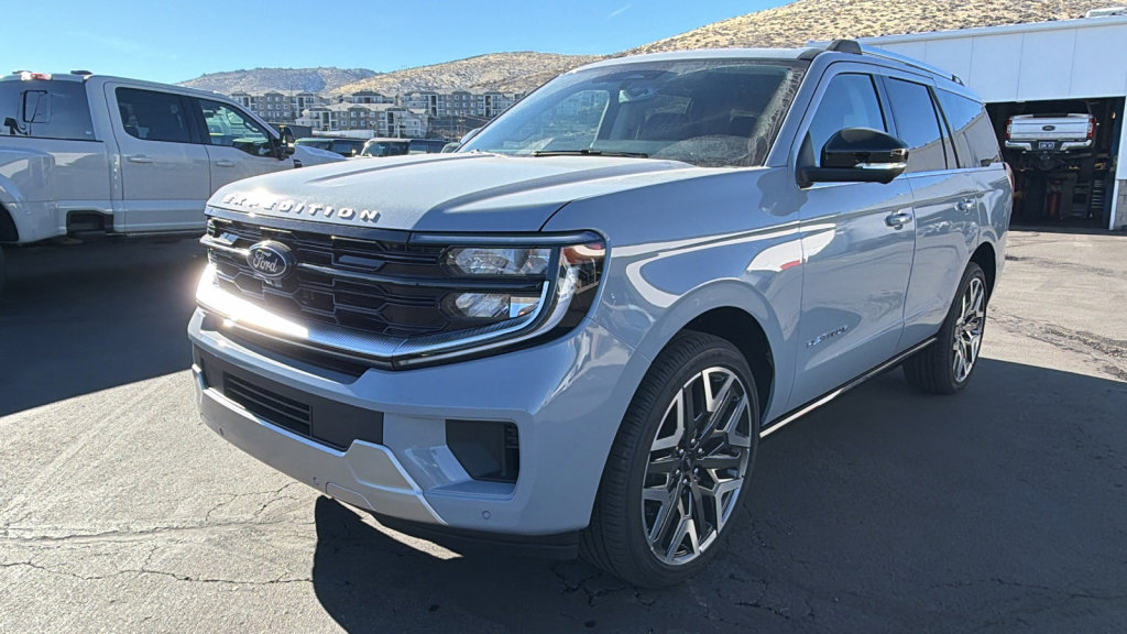 New 2025 Ford Expedition Platinum w/ Platinum Ultimate Package AWD/4WD image 7