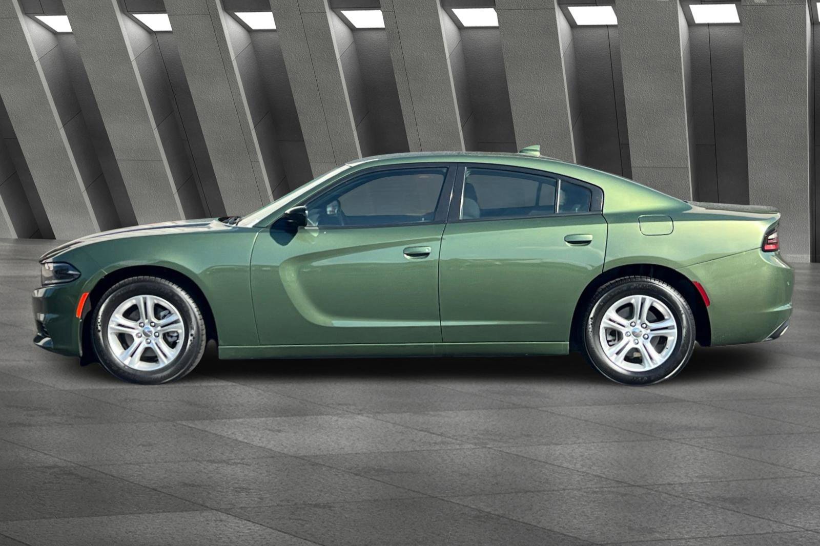 Used 2023 Dodge Charger SXT image 7