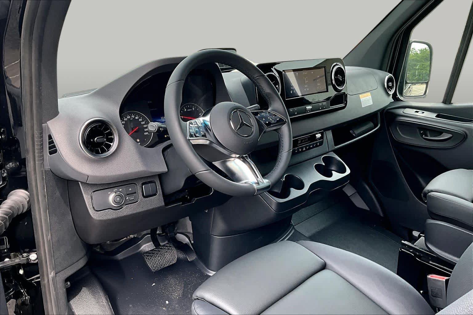 New 2026 Mercedes-Benz Sprinter 2500 image 9
