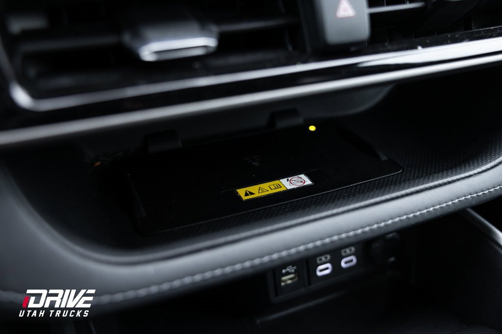 Used 2023 Toyota Highlander XLE image 42