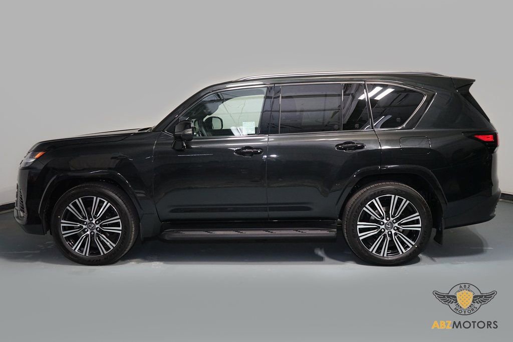 Used 2026 Lexus LX 600 4WD w/ Appearance Package image 5