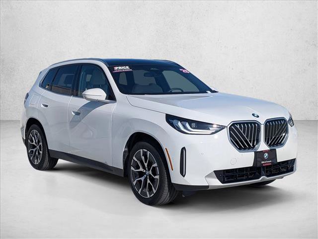 Used 2025 BMW X3 xDrive30i w/ Premium Package image 3