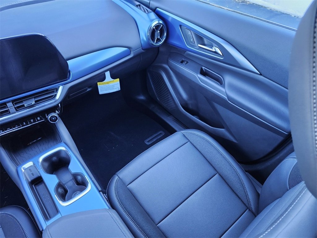 New 2026 Chevrolet Equinox EV LT image 15