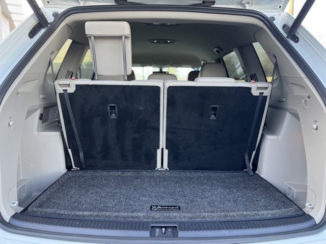 Used 2023 Volkswagen Atlas SE w/ Black Wheel Package image 30