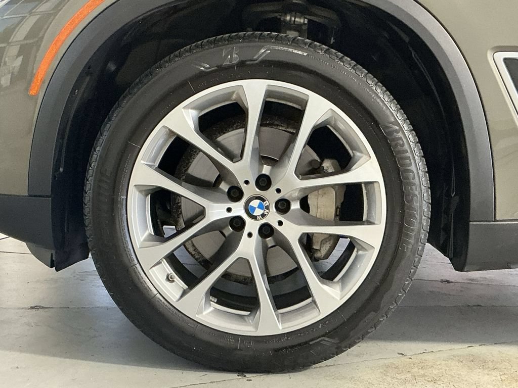 Used 2023 BMW X5 xDrive40i AWD/4WD image 13