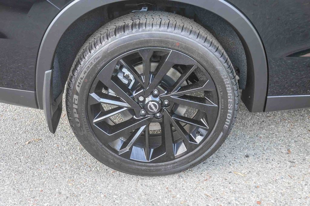 New 2026 Nissan Rogue SL AWD/4WD image 10