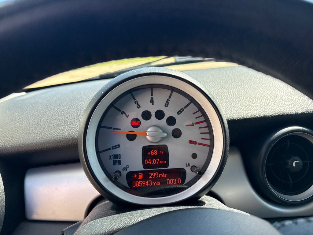 Used 2009 MINI Cooper Clubman Hardtop FWD image 11