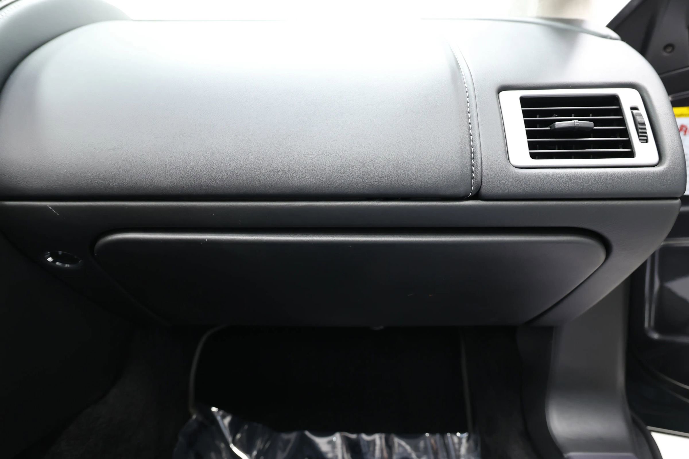 Used 2012 Aston Martin Virage Volante image 90