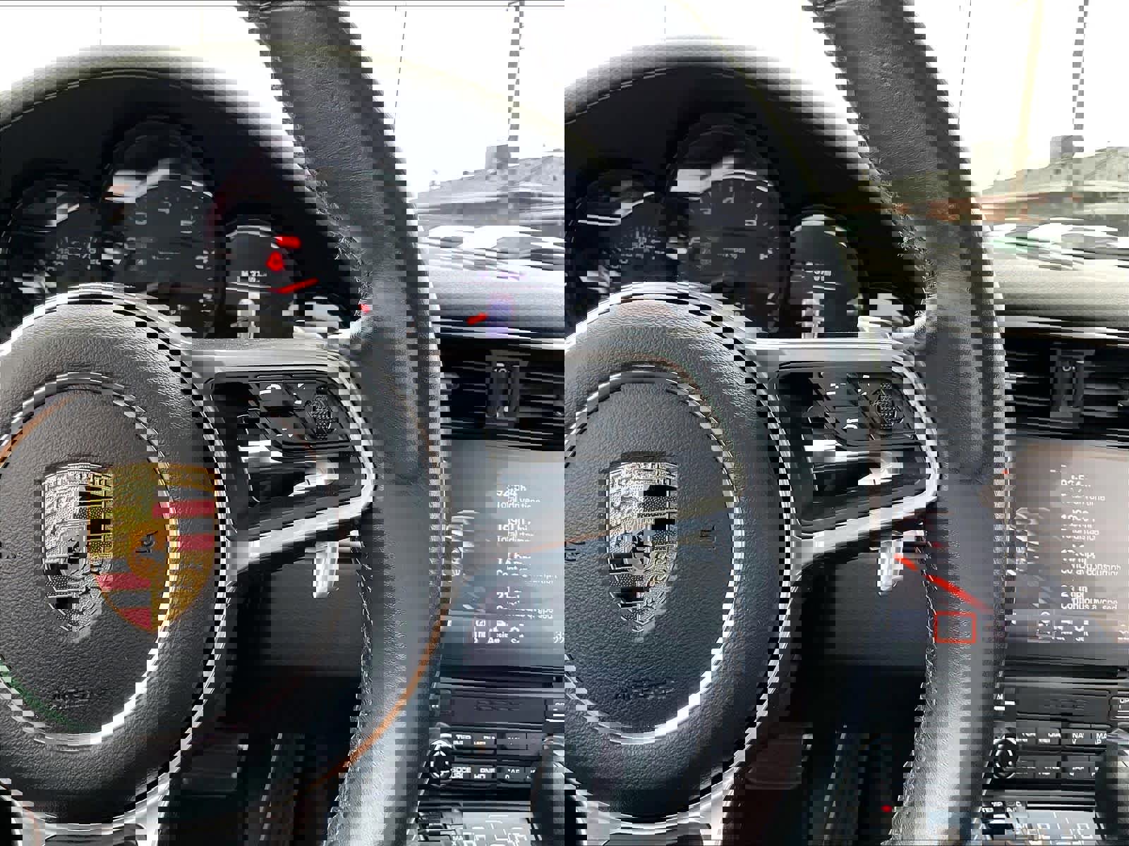 Used 2018 Porsche 911 Carrera image 18