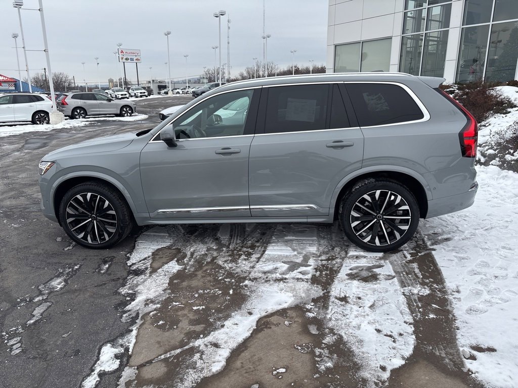 Certified 2025 Volvo XC90 B6 Plus image 10