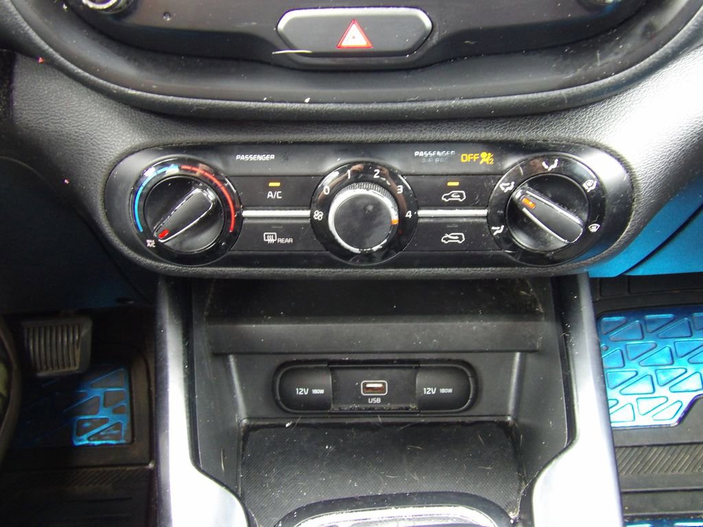Used 2020 Kia Soul GT-Line FWD image 15