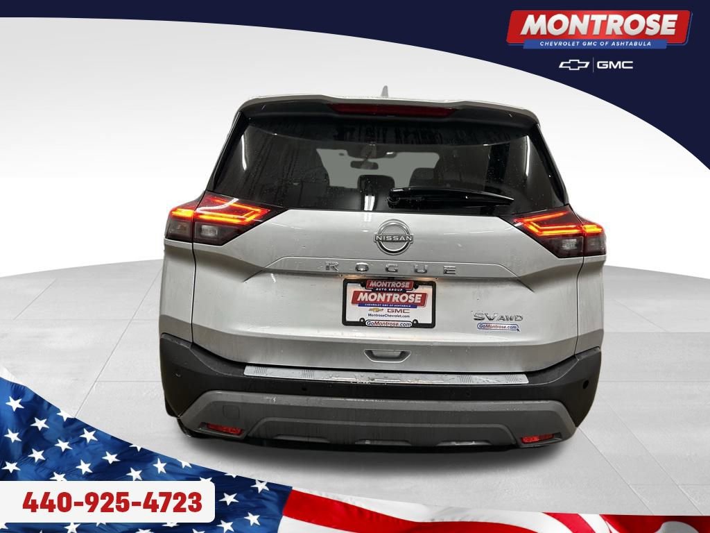 Used 2023 Nissan Rogue SV image 4