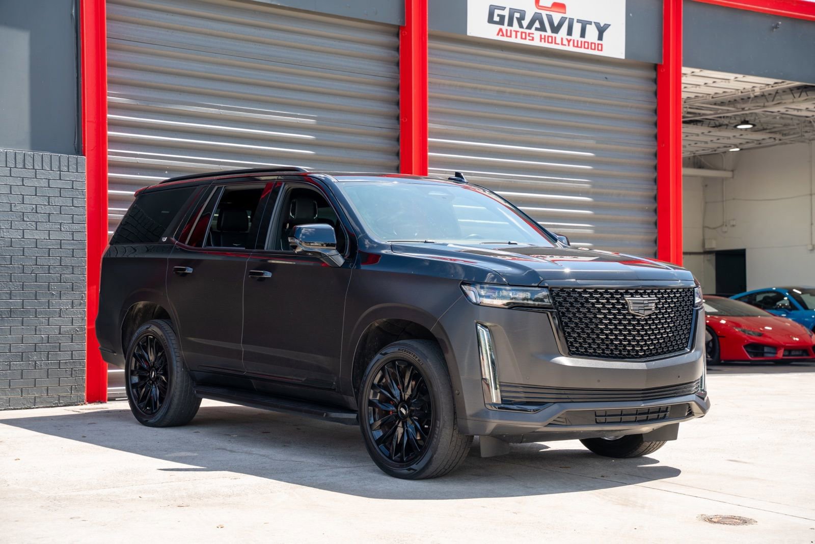 Used 2023 Cadillac Escalade Premium Luxury image 5