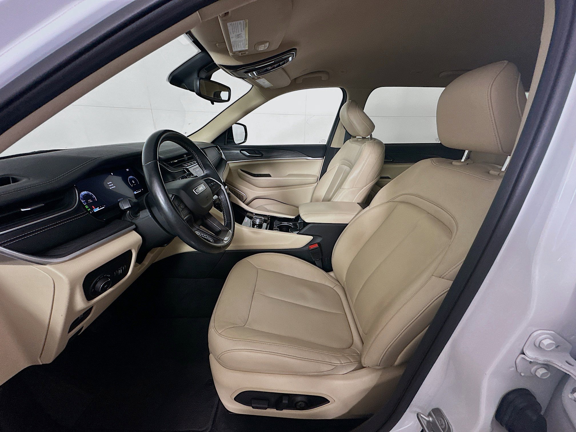 Used 2021 Jeep Grand Cherokee L Limited image 13